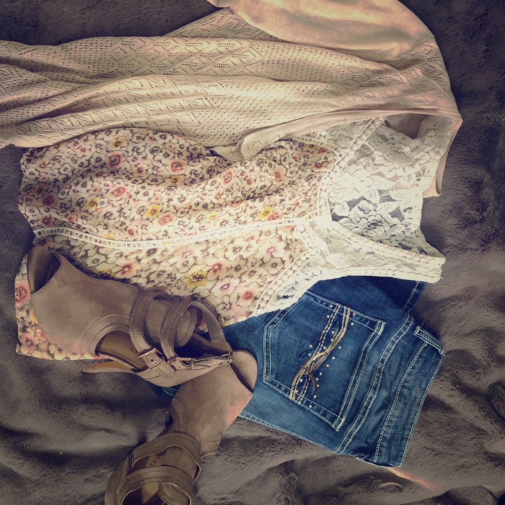 🔥 🔥 Weekend outfit anyone? 🔥 🔥